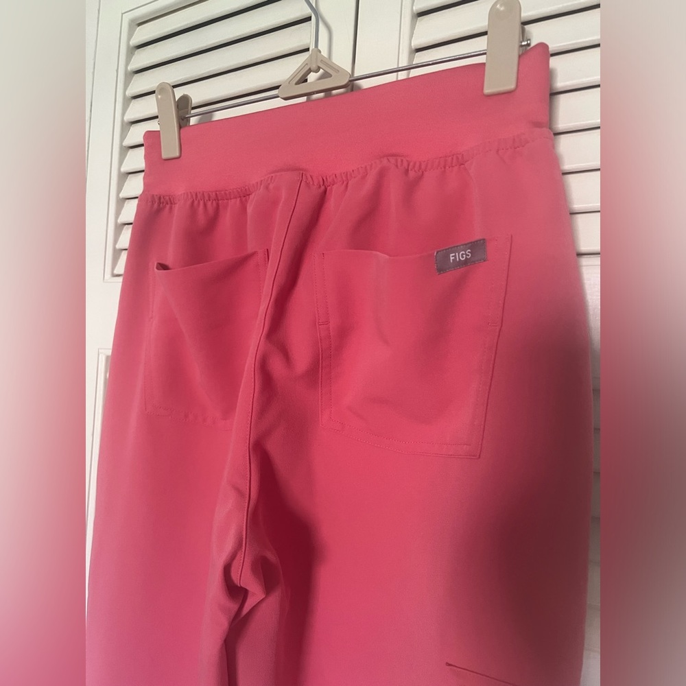 FIGS ZAMORA JOGGER SCRUB PANTS - WORN ONCE